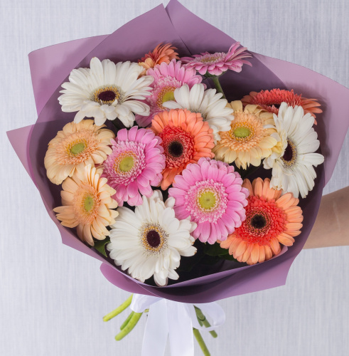 Букет из цветных мини гербер №35812 Букет из цветных мини гербер №35812