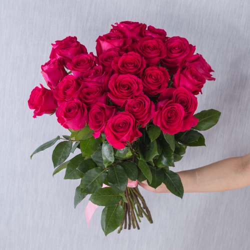 Букет из 25 розовой розы 60СМ