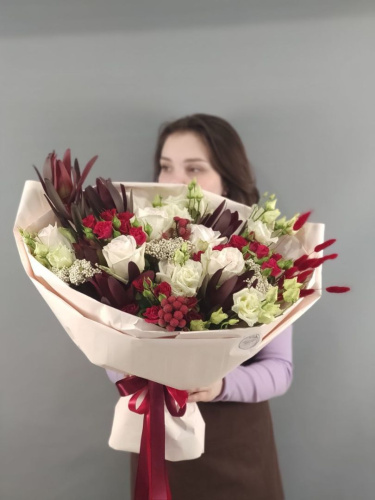 Букет "Влюблённость" с розами