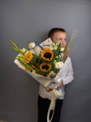 Букет"Для любимого учителя" с подсолнухами