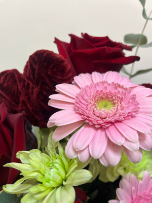 Композиция" Влюблённые сердца" с розами