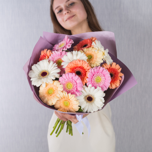 Букет из цветных мини гербер №35812 Букет из цветных мини гербер №35812