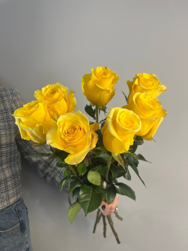 Букет из 7 желтых роз 60СМ