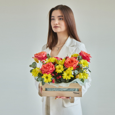 Ящик с розами и хризантемой N84661Ф