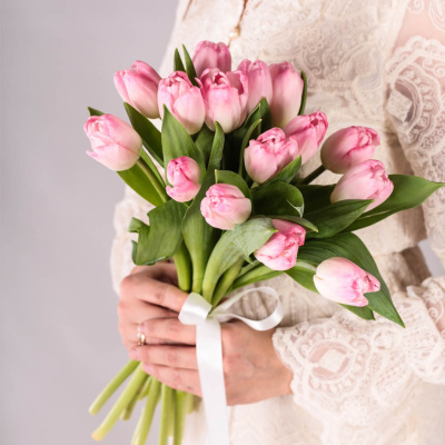 Моно букет с тбльпанами
