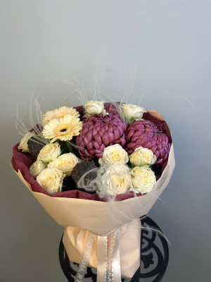 Букет с кустовой розой" Ласковый взгляд"