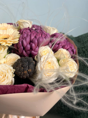 Букет с кустовой розой" Ласковый взгляд"